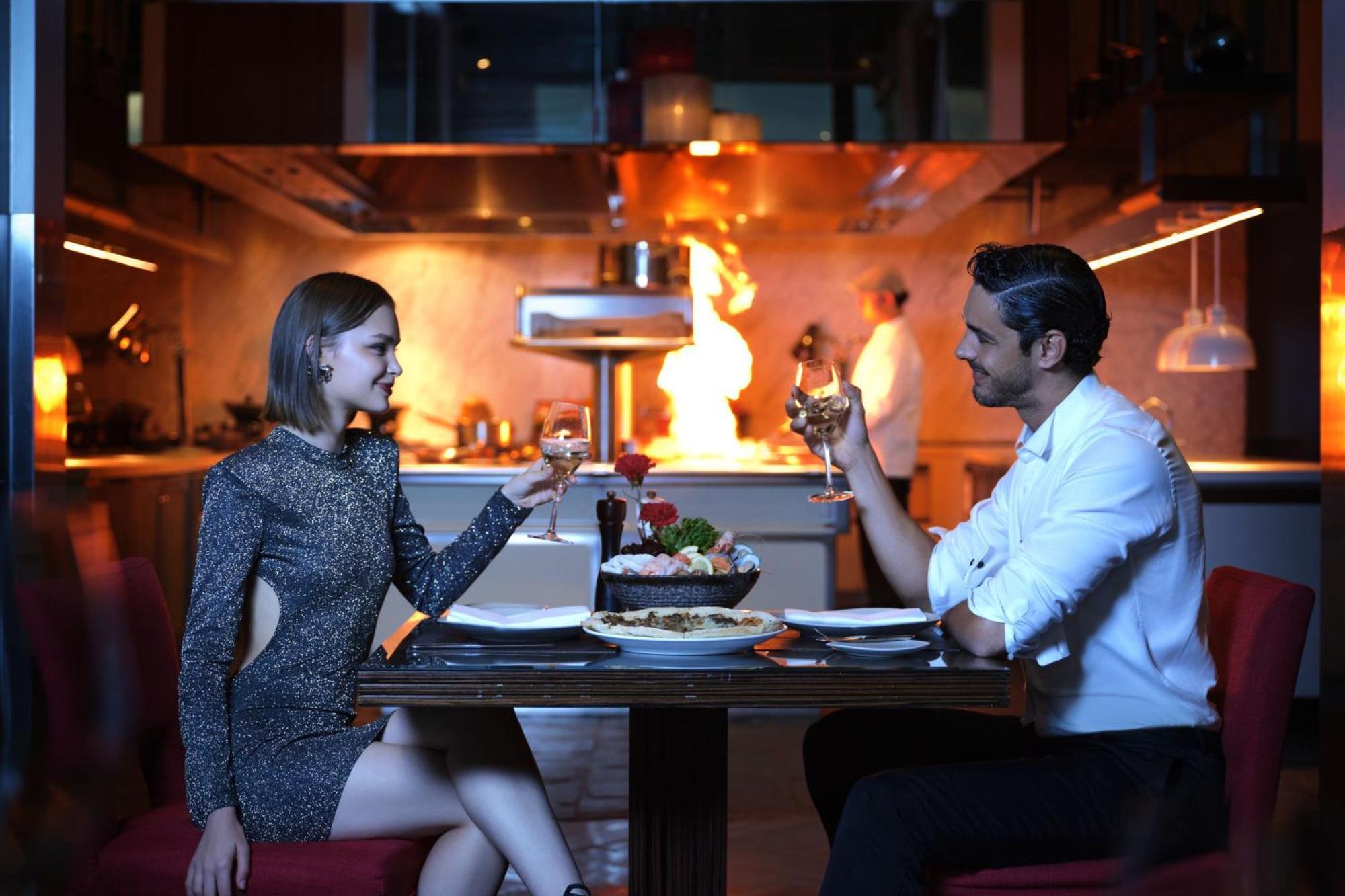 The St. Regis Bangkok Hotel Екстериор снимка