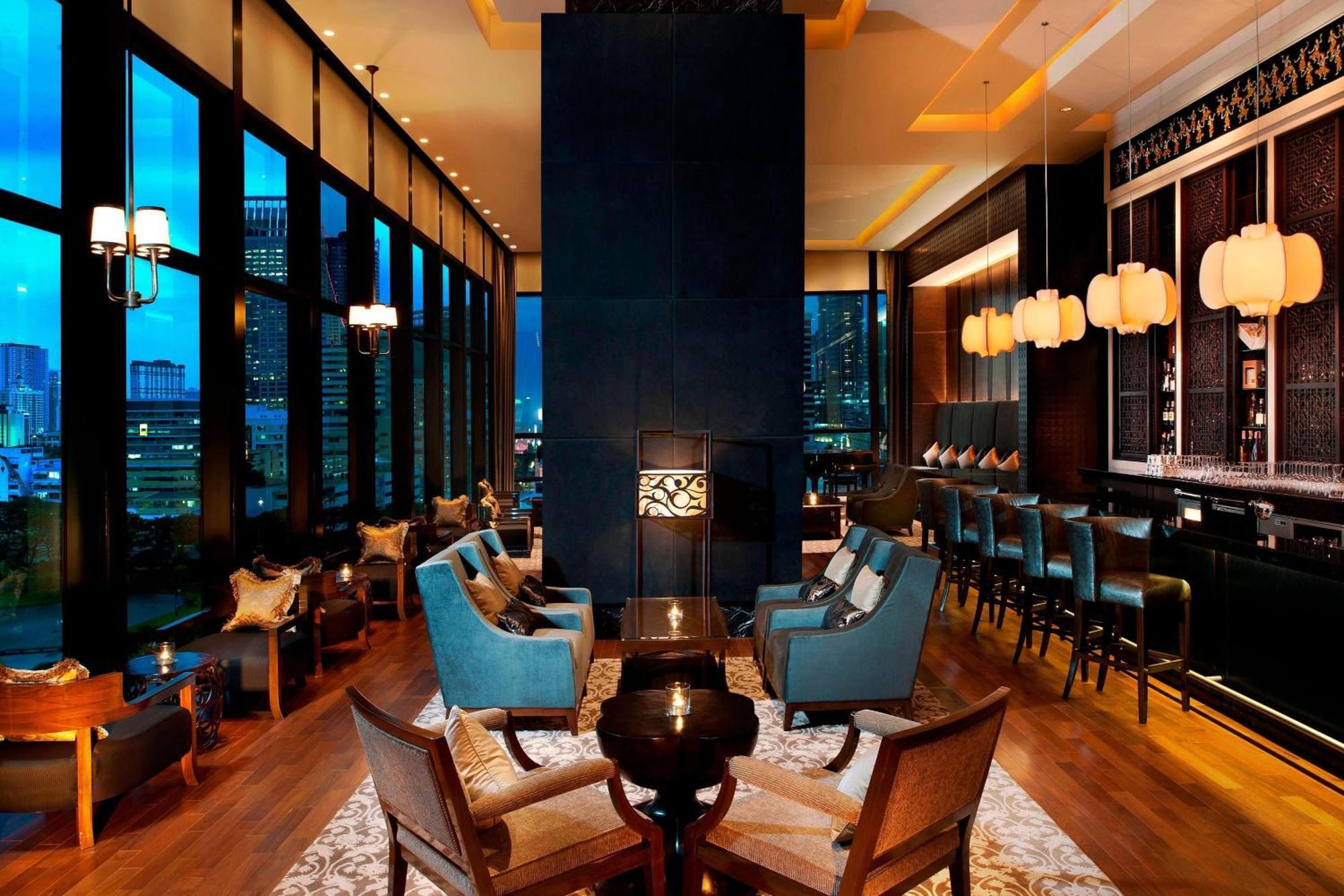 The St. Regis Bangkok Hotel Екстериор снимка