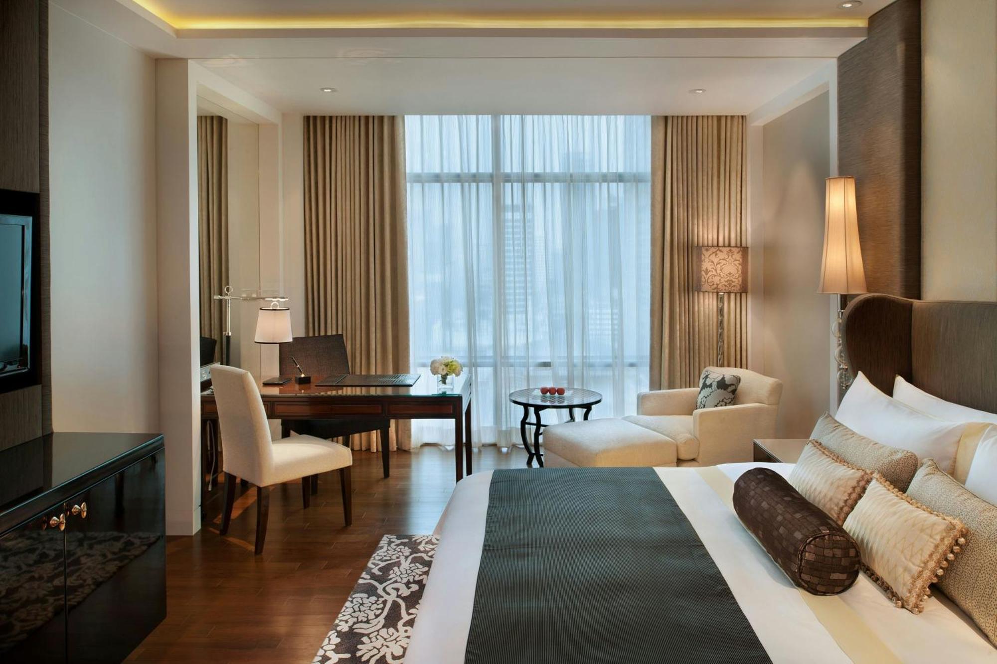 The St. Regis Bangkok Hotel Екстериор снимка